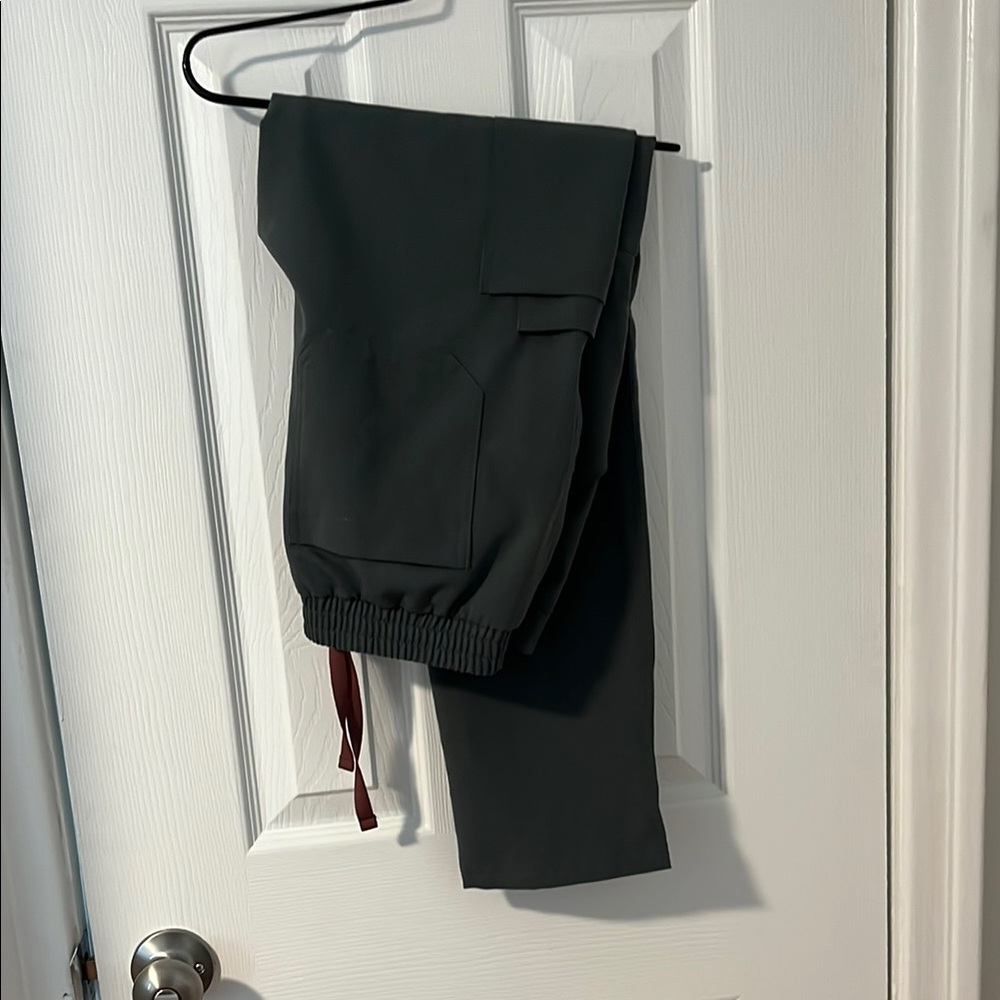 Figs Black Cargo Pants with Modern Design